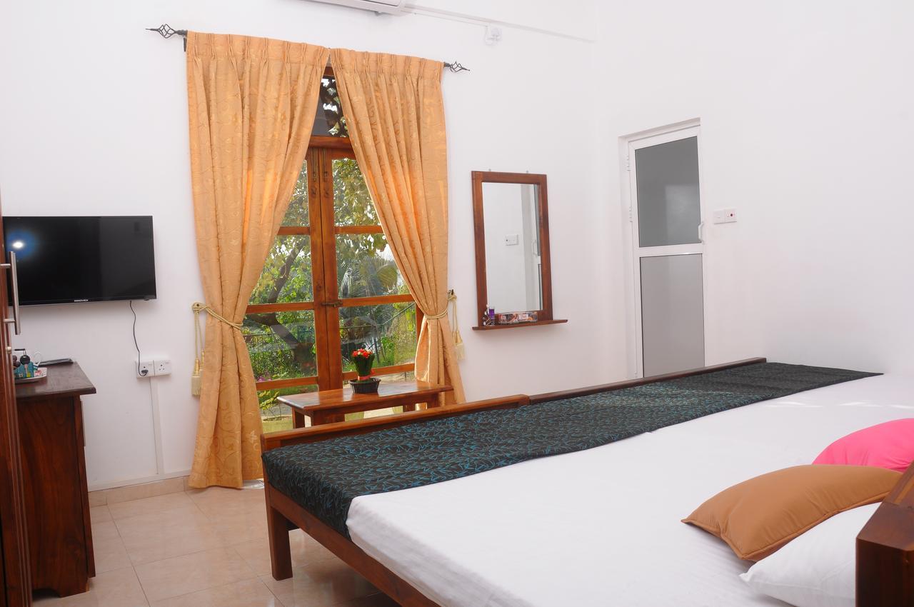 Colombo Hotel By Colombo Village Exterior photo